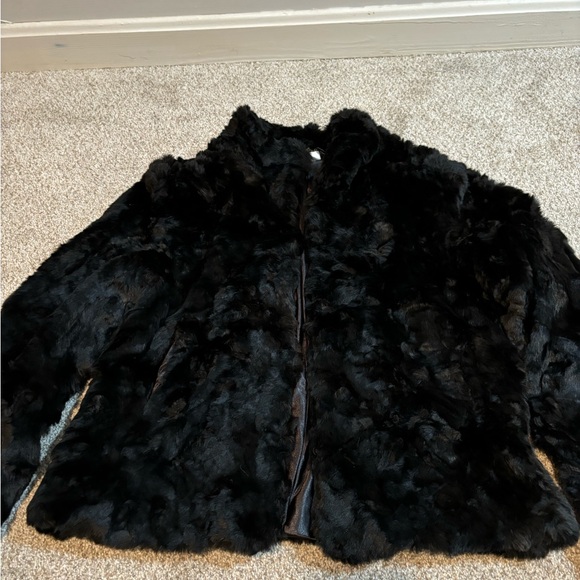 Black faux fur cropped jacket - Picture 1 of 3